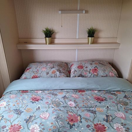 Stacaravan Elly, Minicamping De Grutte Earen Burum Exterior foto