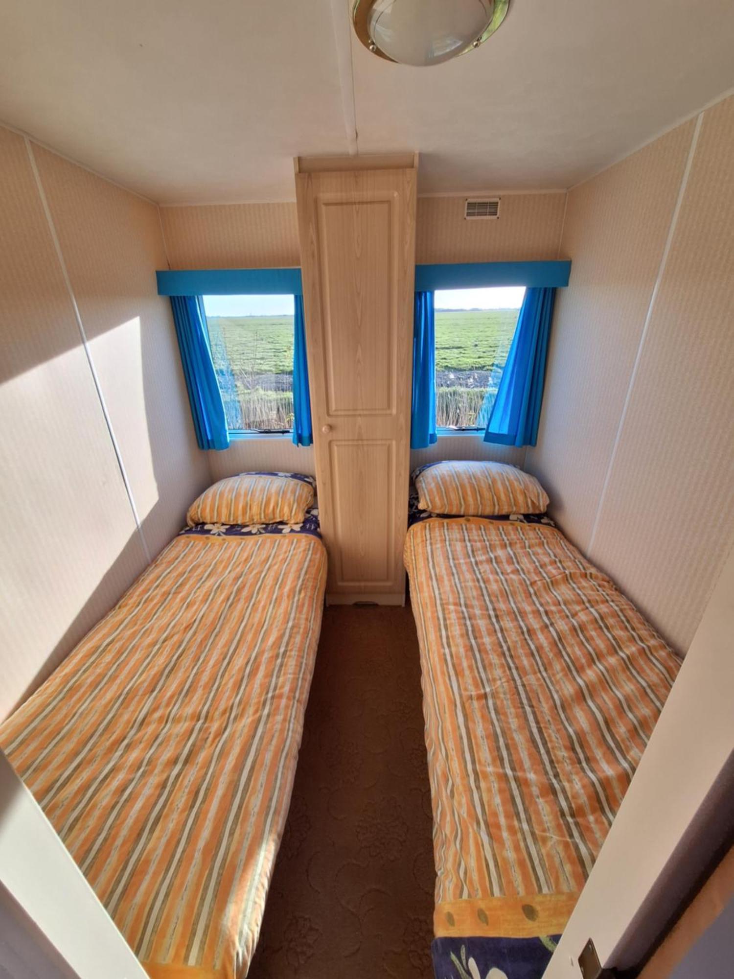 Stacaravan Elly, Minicamping De Grutte Earen Burum Exterior foto